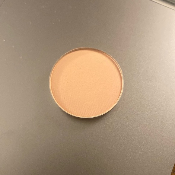 Colourpop pressed powder shadow - Picture 2 of 2